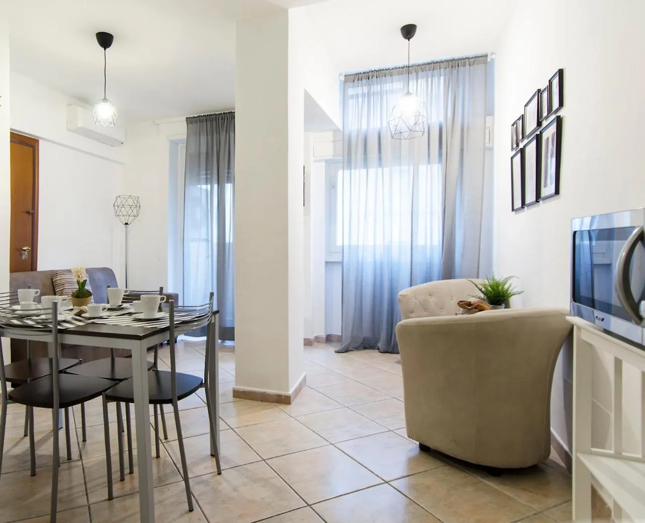 Apartment Roman Dreams